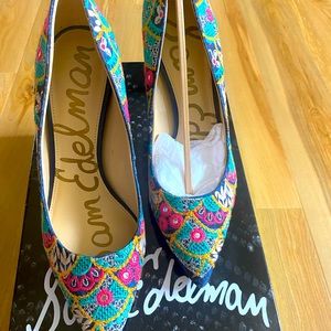 Sam Edelman pumps- hazel indigo embroidered